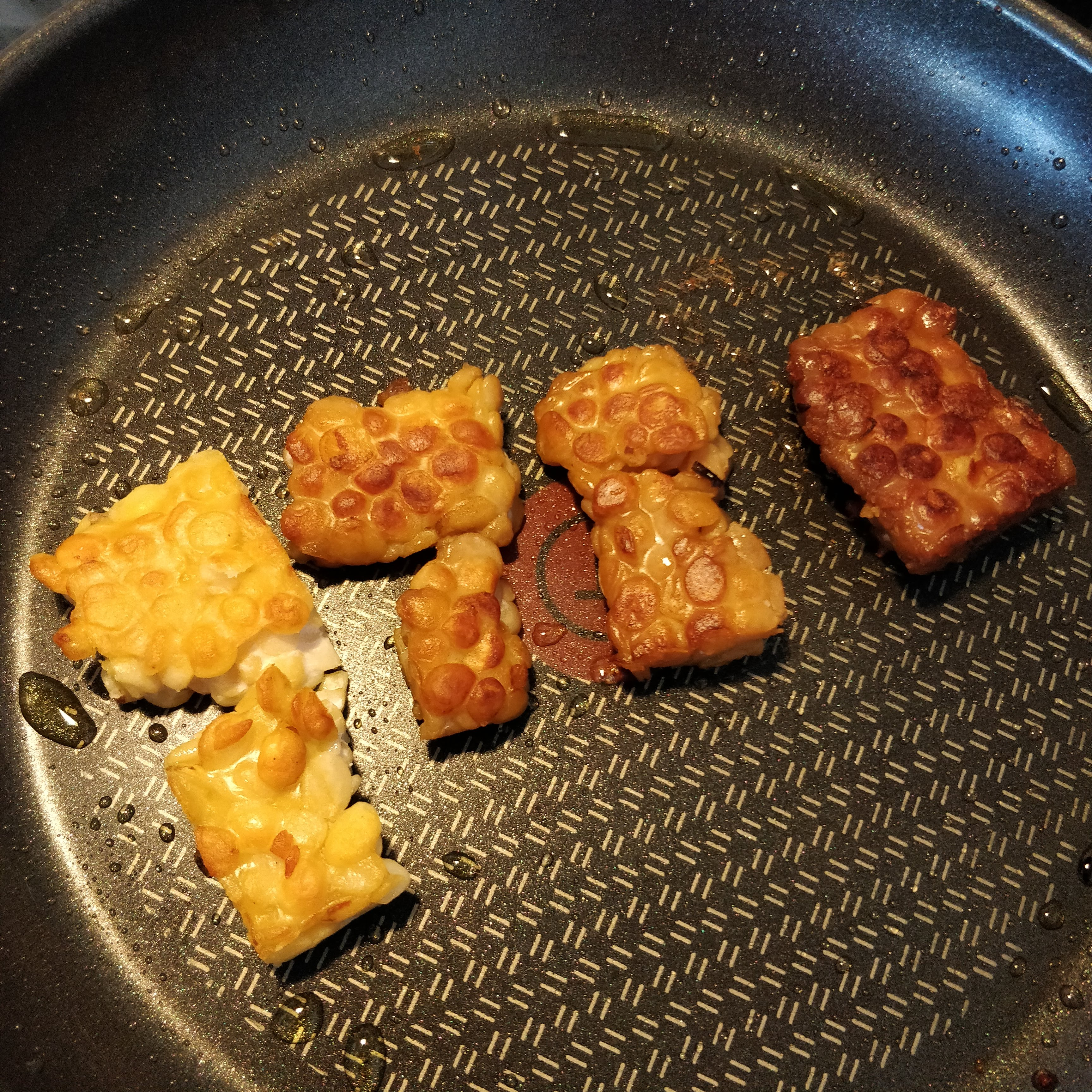 Toor dal tempeh fried in pan, unboiled, 2-5-10 min boiled
